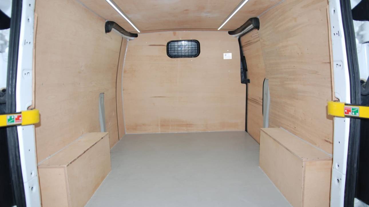 ford panelvan taban epoksi kaplama