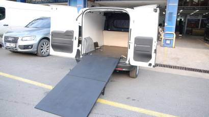 panelvan yuk rampasi